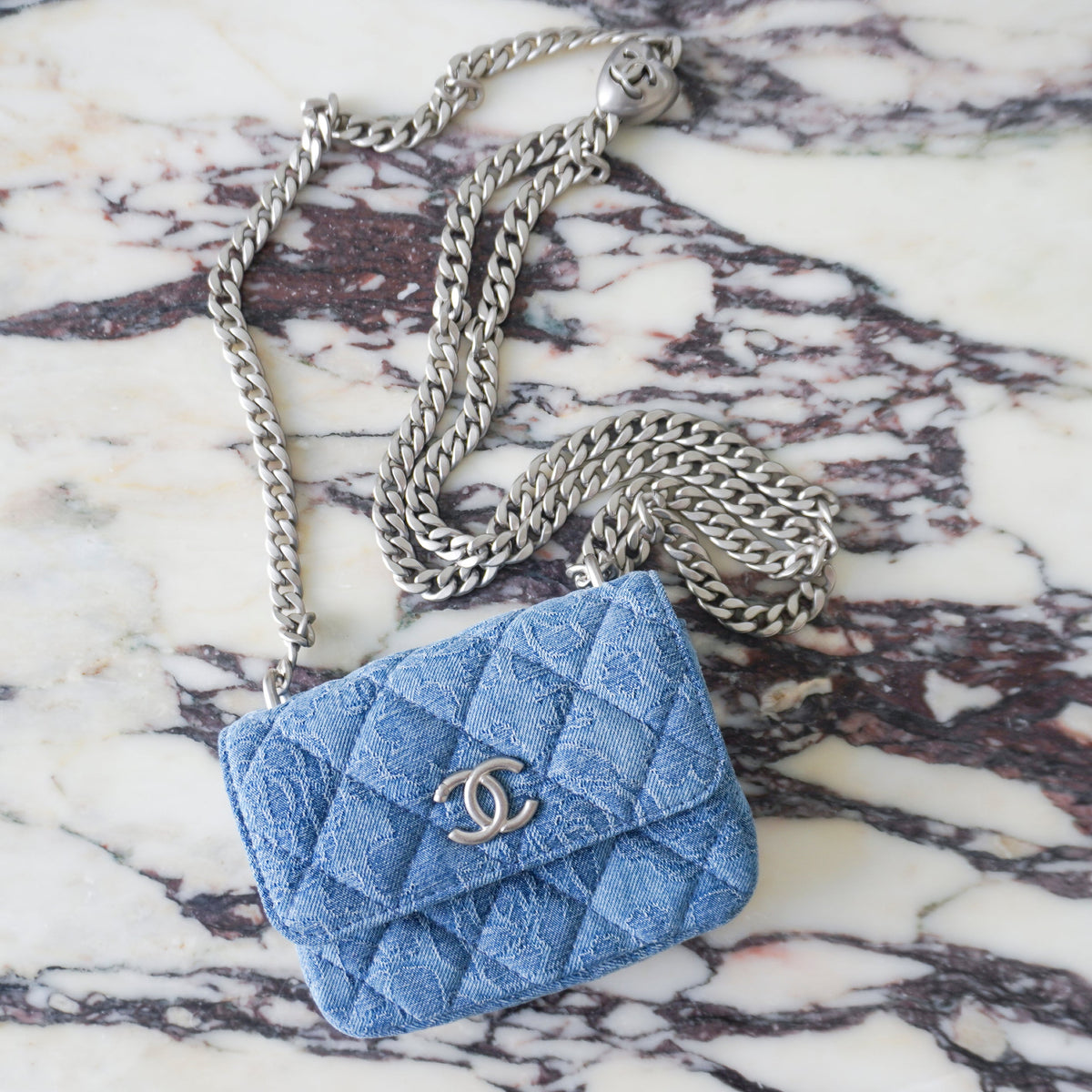 CHANEL Denim Camellia Sweet Heart Clutch with Chain AP3224