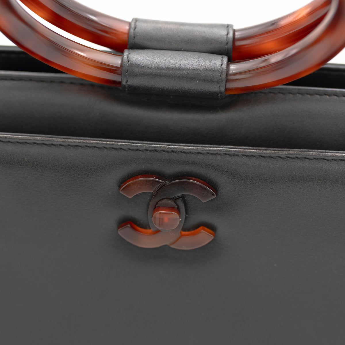 CHANEL Rare Vintage Tortoiseshell Ring Handle Bag 1997-1999