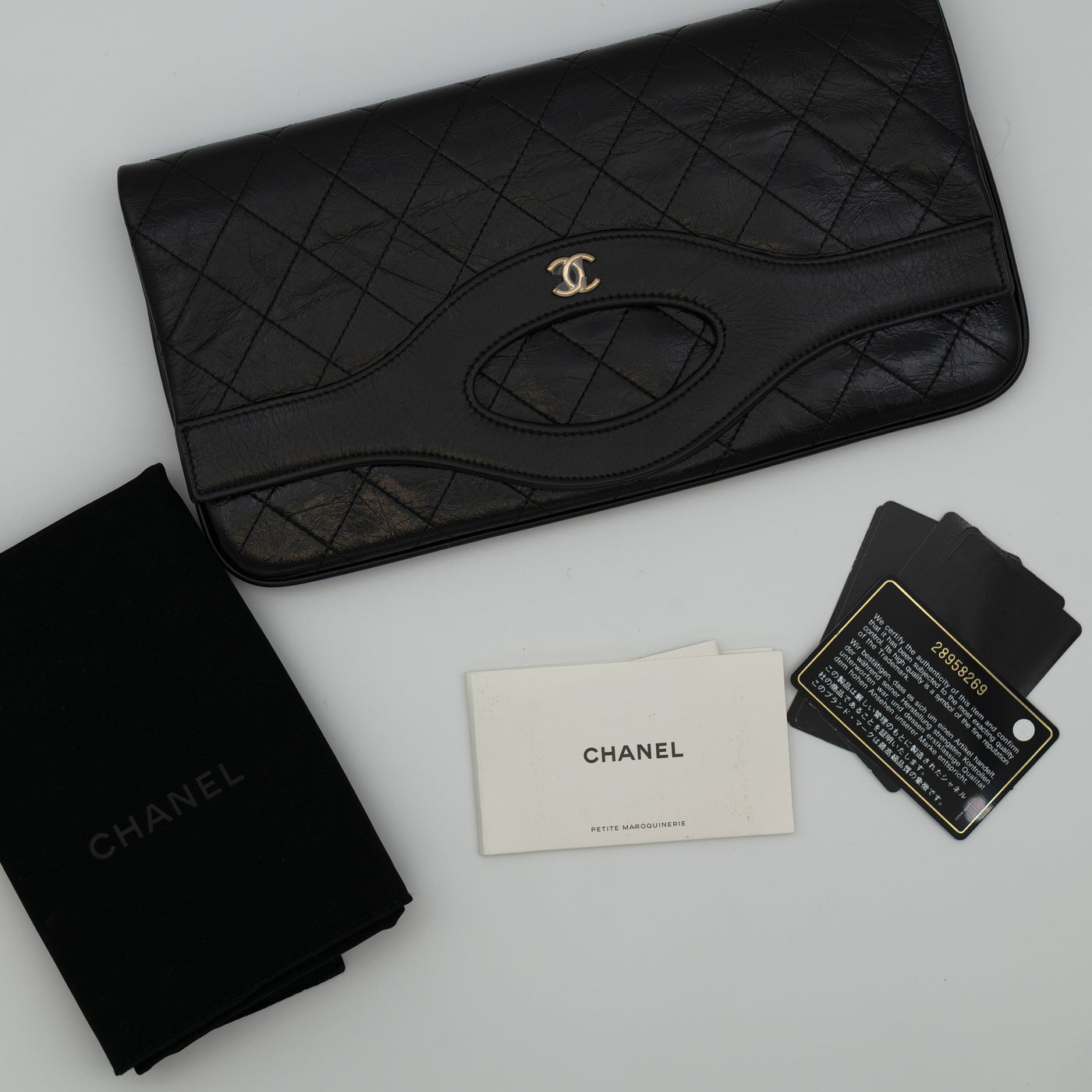 *Rare* CHANEL Pochette 31 Clutch Quilted Crumpled Calfskin GHW A70521 VIP