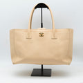 CHANEL Beige Clair Caviar Executive Cerf Tote Medium GHW