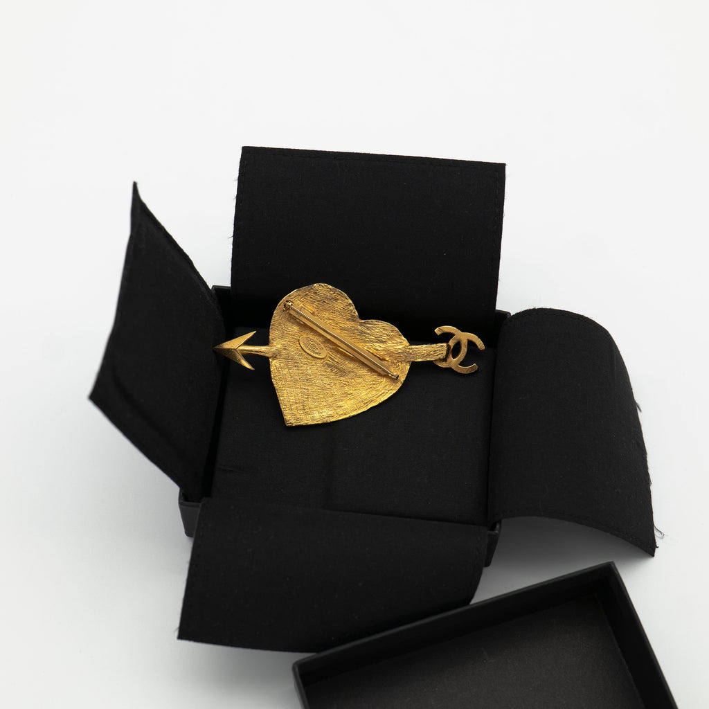 CHANEL Vintage 1993 Gold-Plated CC Cambon Paris Heart Arrow Brooch 93P