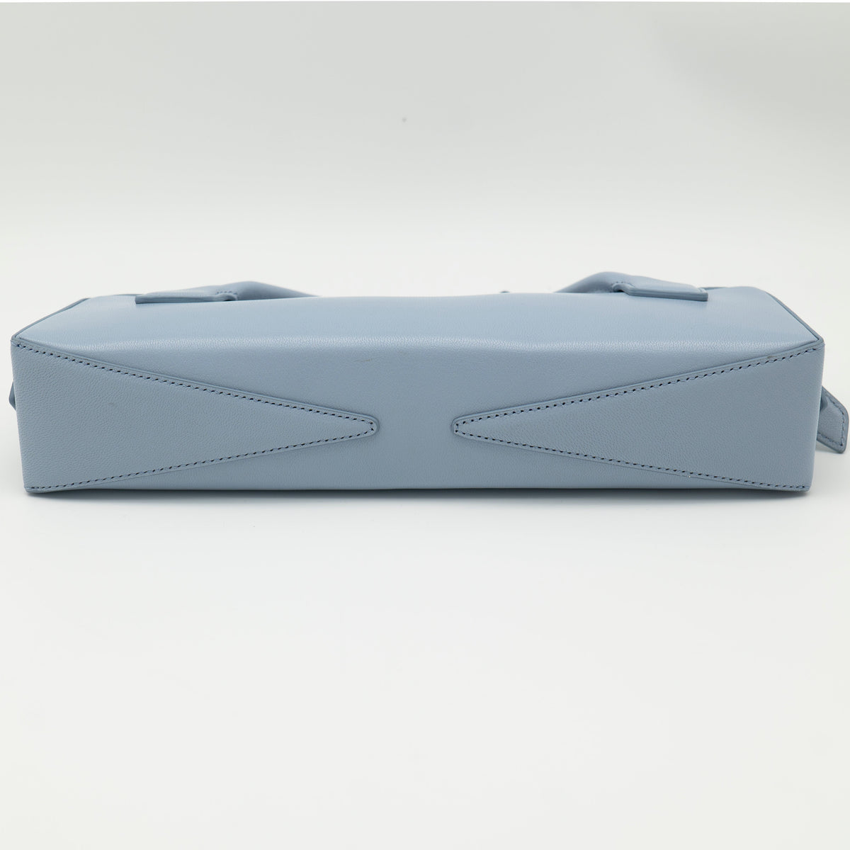 Alaïa Le Teckel Top Handle Clutch Bleu Delave