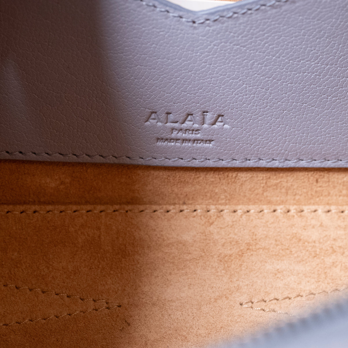 Alaïa Le Teckel Top Handle Clutch Bleu Delave