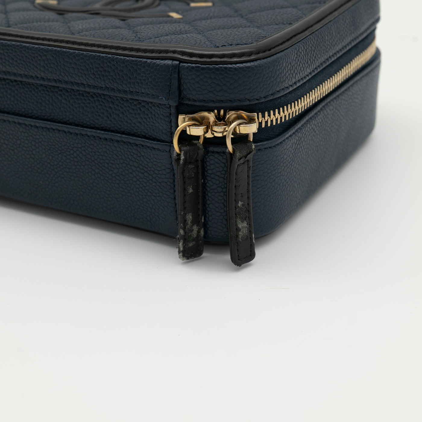 CHANEL Medium Filigree Vanity Case Navy/Black A93343 VIP