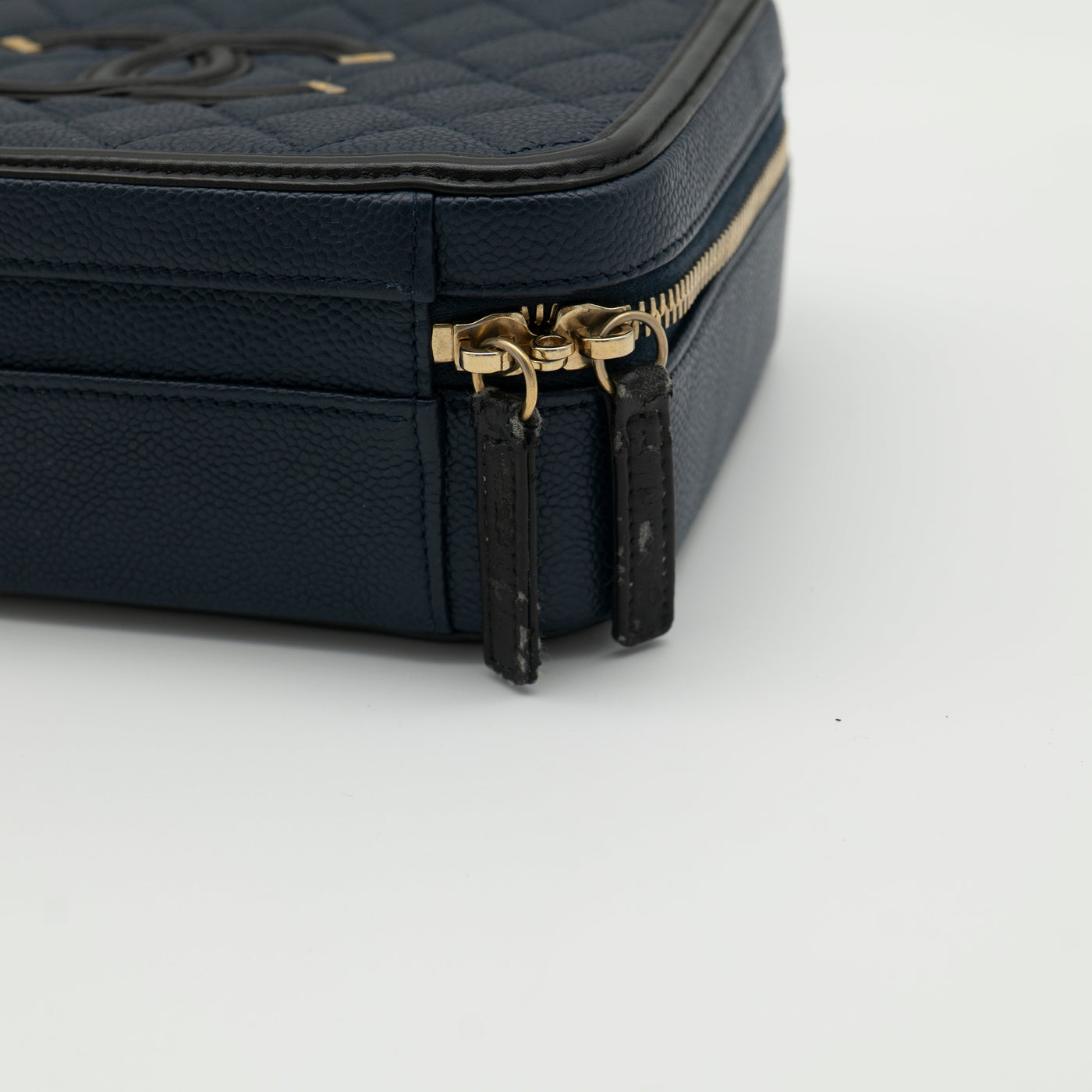CHANEL Medium Filigree Vanity Case Navy/Black A93343 VIP