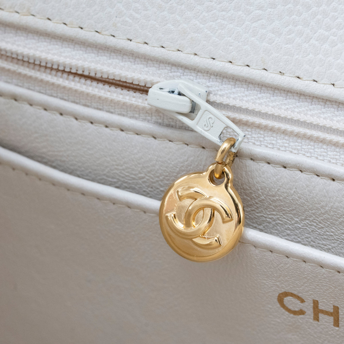 CHANEL Vintage Ivory Quilted Caviar CC Turn Lock Flap Bag 24K GHW