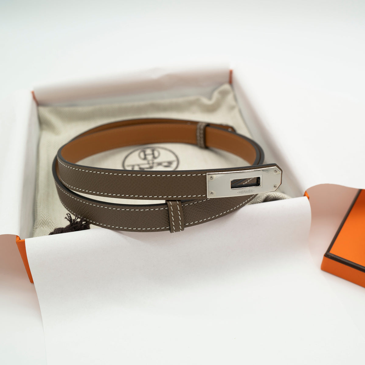 NEW Hermès Kelly 18 Belt Etoupe Epsom Leather Palladium Hardware W 2024 Full Set