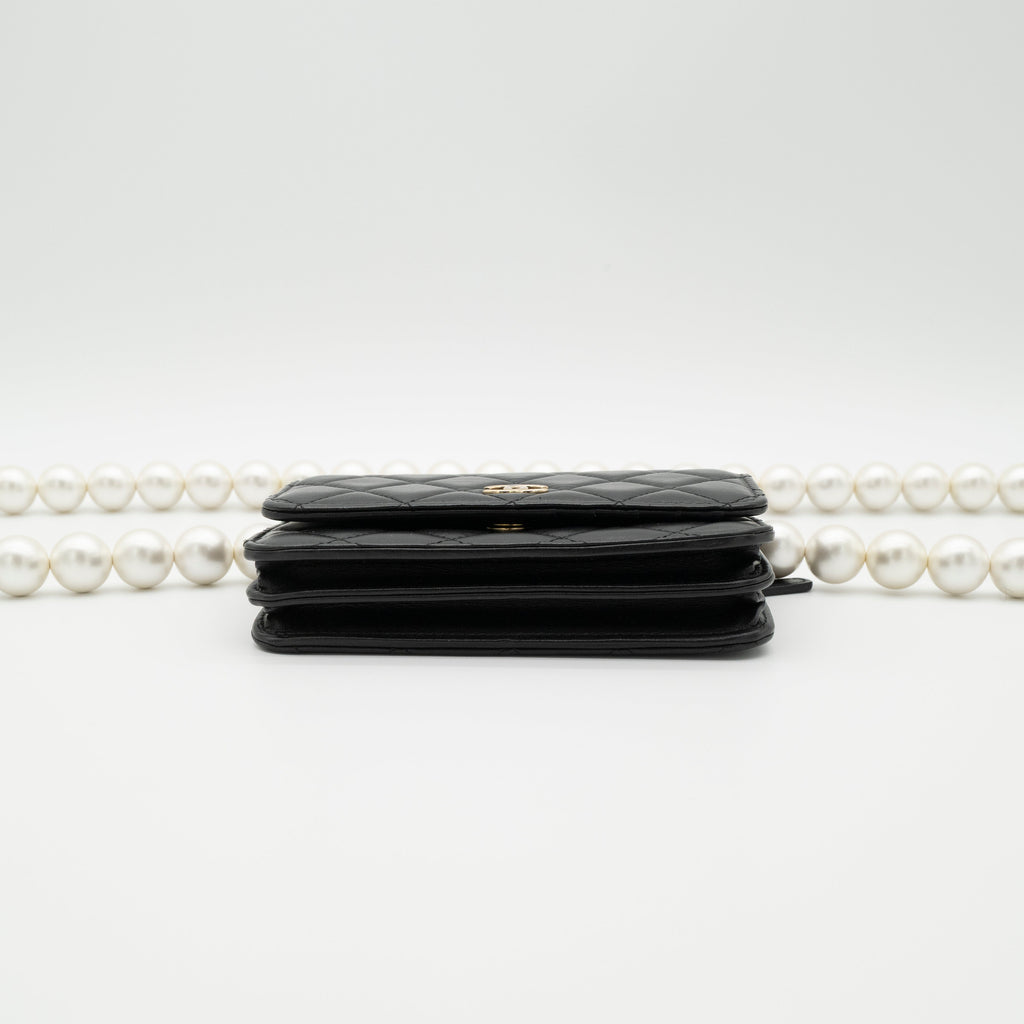 CHANEL Maxi Pearls Clutch with Chain Light Gold Hardware Full Set