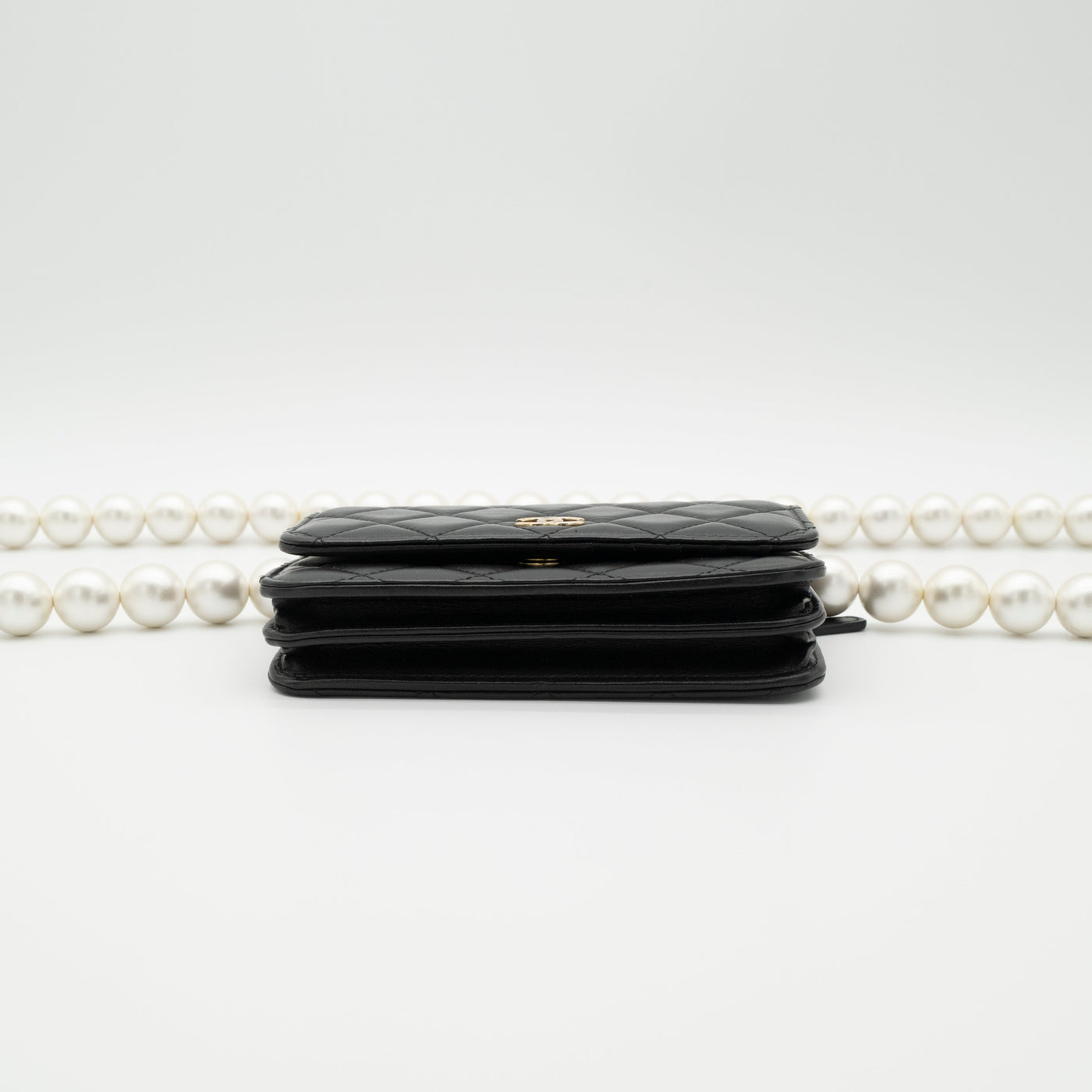CHANEL Maxi Pearls Clutch with Chain Light Gold Hardware Full Set VIP