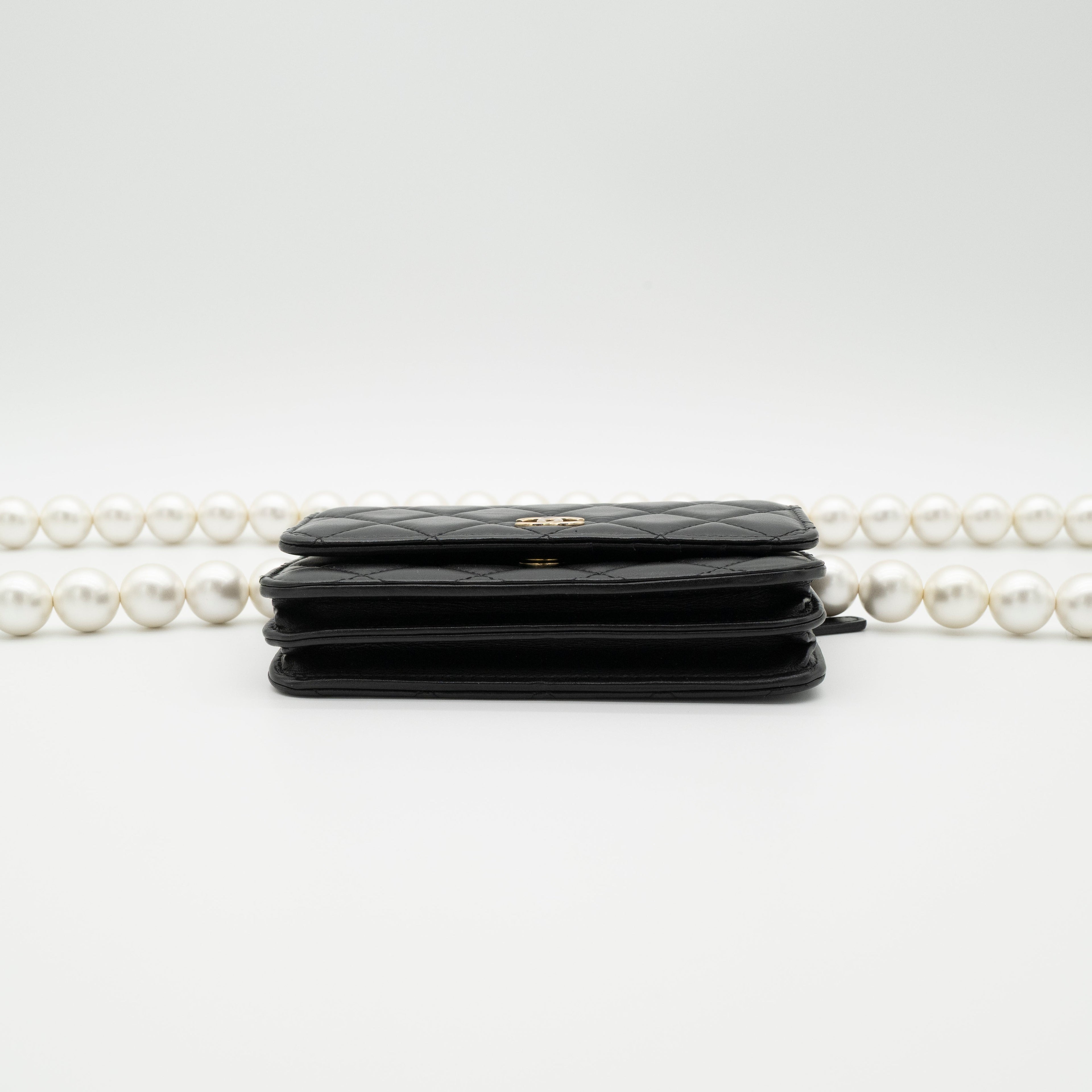 CHANEL Maxi Pearls Clutch with Chain Light Gold Hardware Full Set
