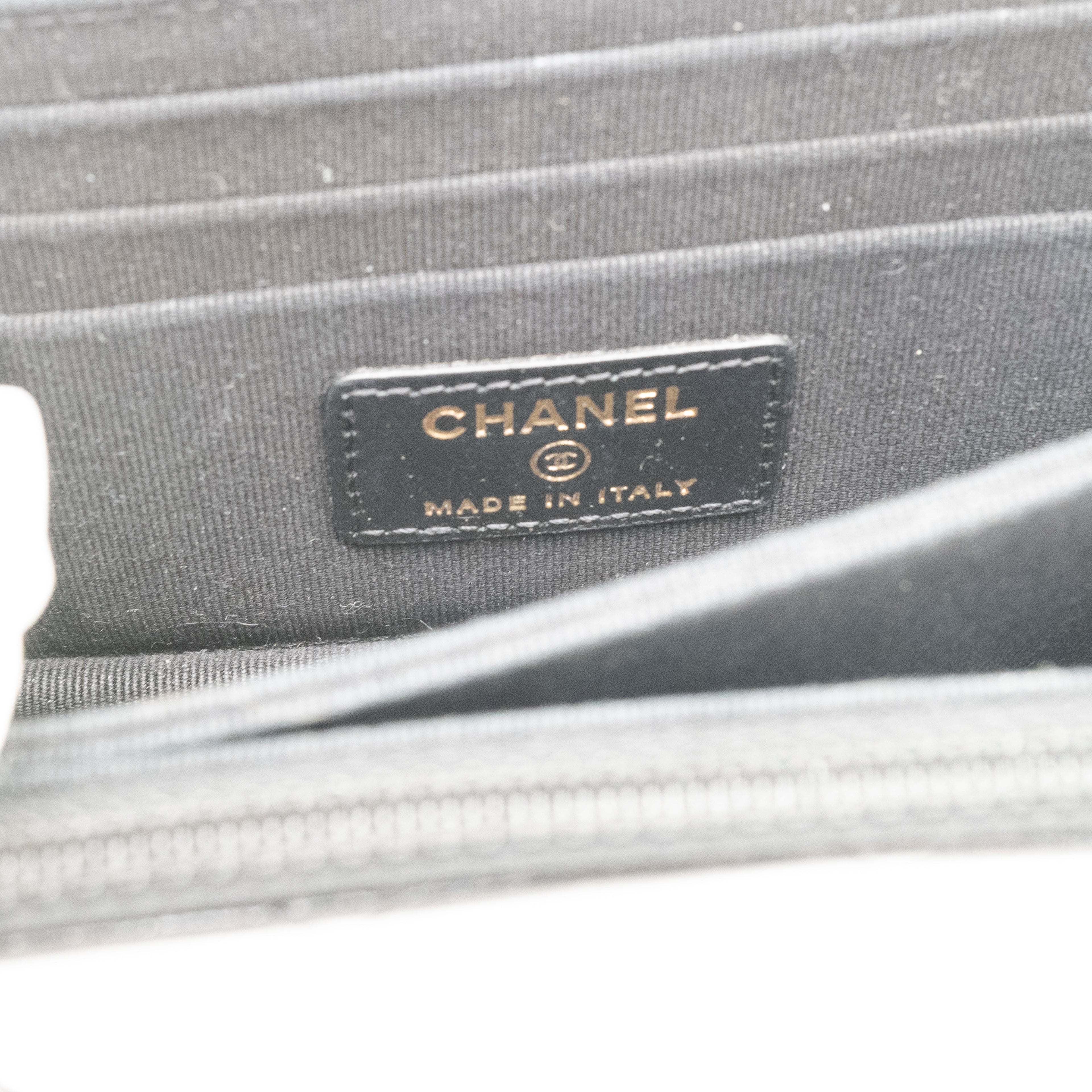 CHANEL Maxi Pearls Clutch with Chain Light Gold Hardware Full Set