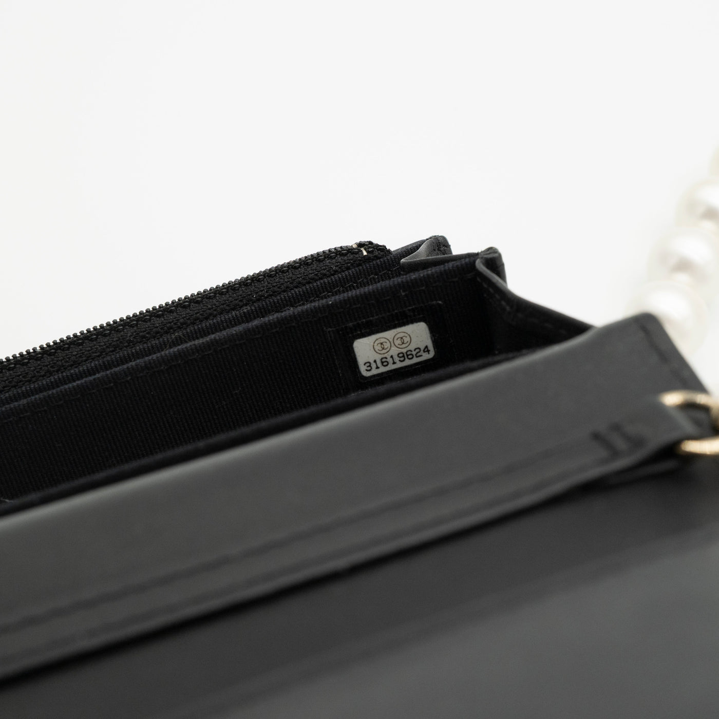 CHANEL Maxi Pearls Clutch with Chain Light Gold Hardware Full Set VIP