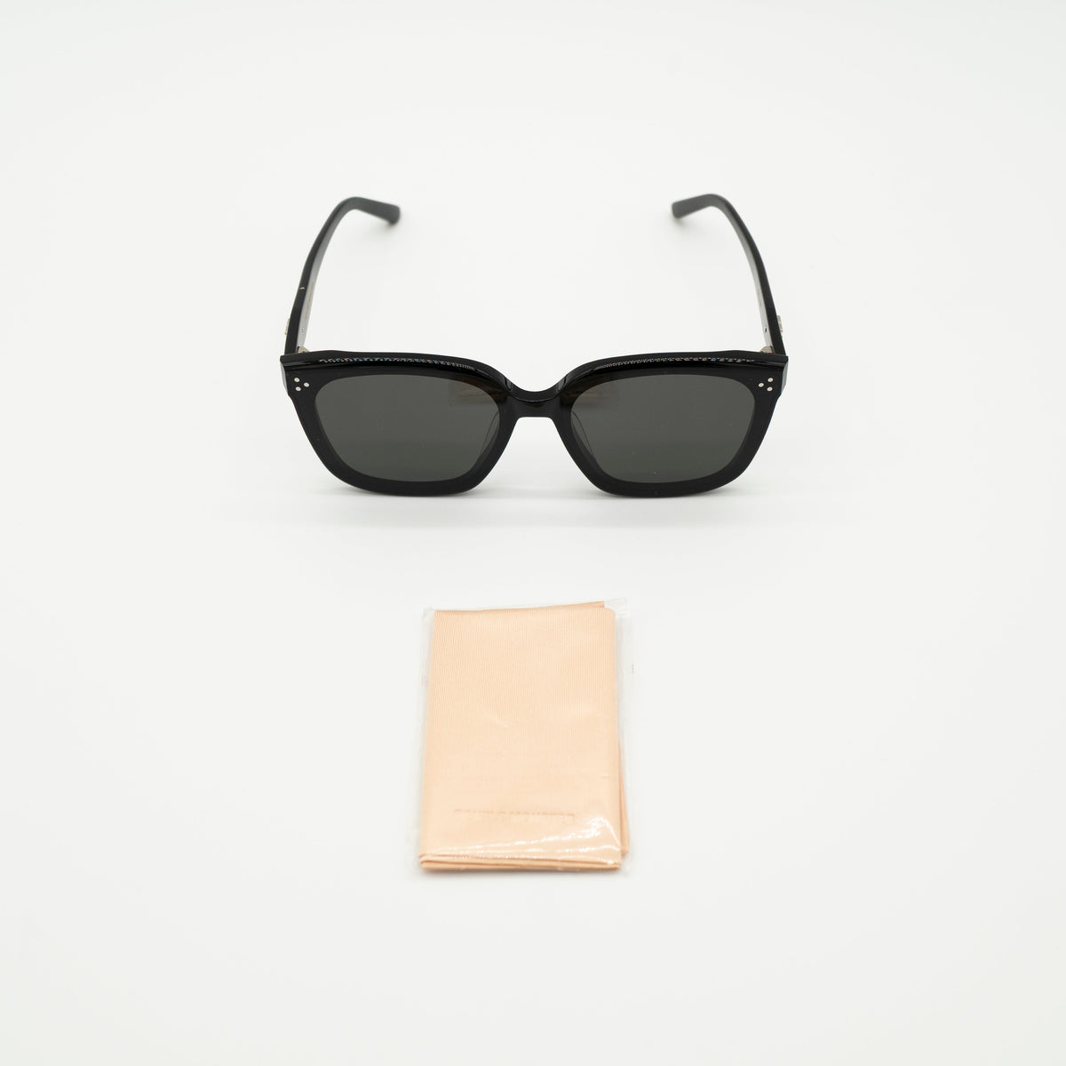 Gentle Monster Dear 01 Black Square Sunglasses