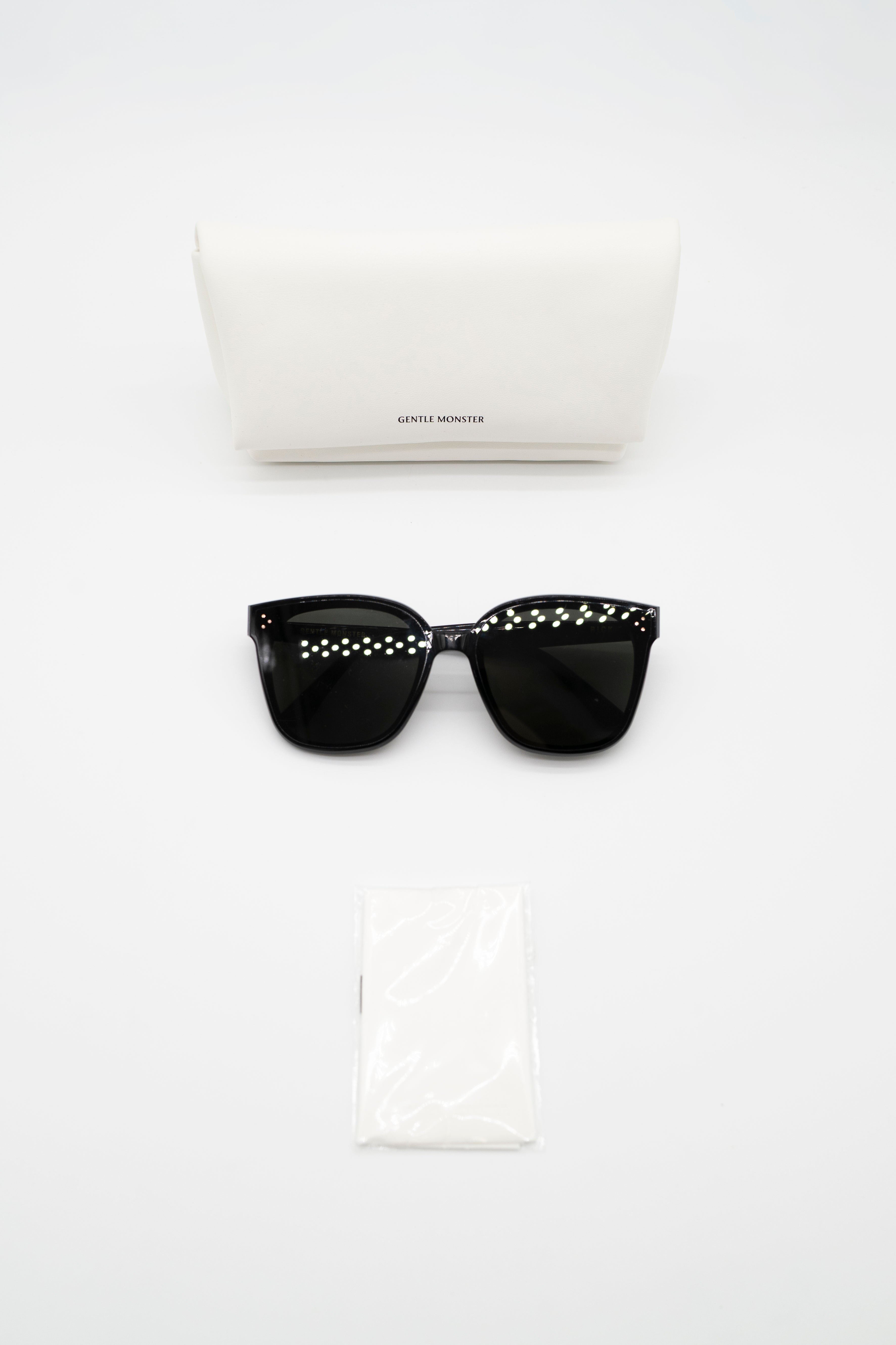 Gentle Monster Rick 01 Black Square Sunglasses
