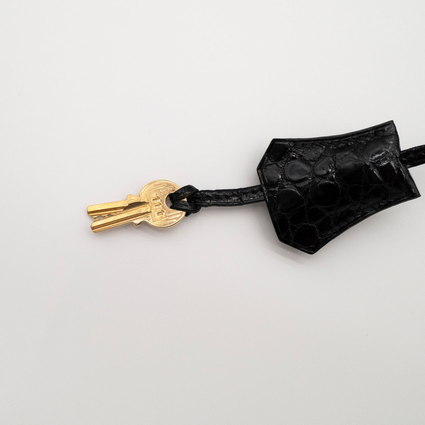 Hermès Black Shiny Porosus Crocodile Sellier Kelly 32 Gold Hardware 1997 VIP