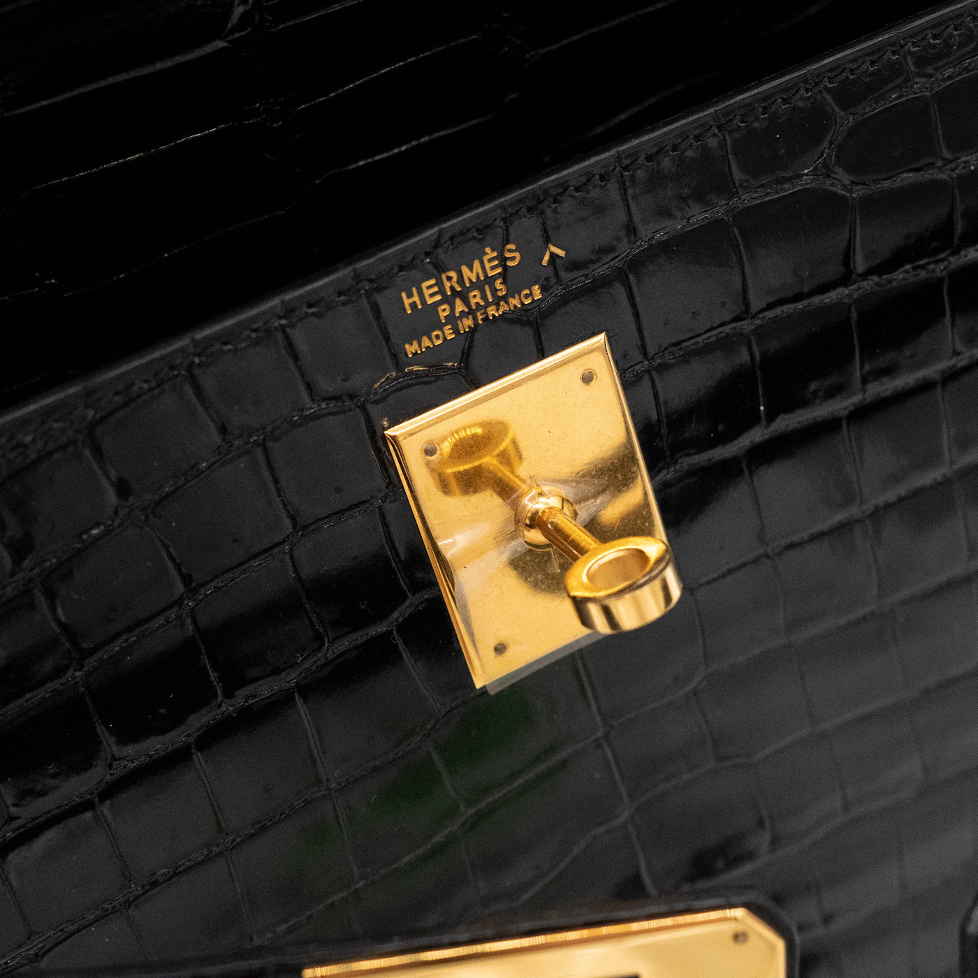 Hermès Black Shiny Porosus Crocodile Sellier Kelly 32 Gold Hardware 1997 VIP