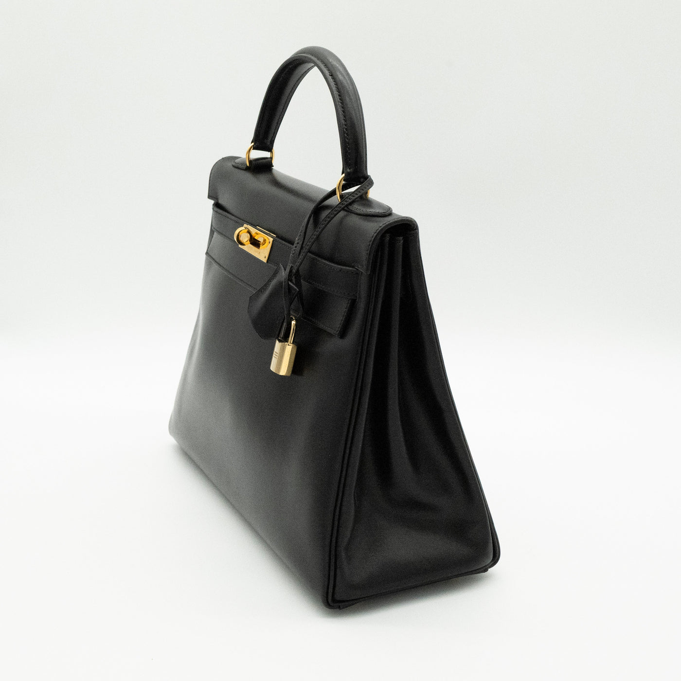 Hermès Vintage Noir Box Calf Kelly 32 Retourné Gold Hardware 1993 VIP