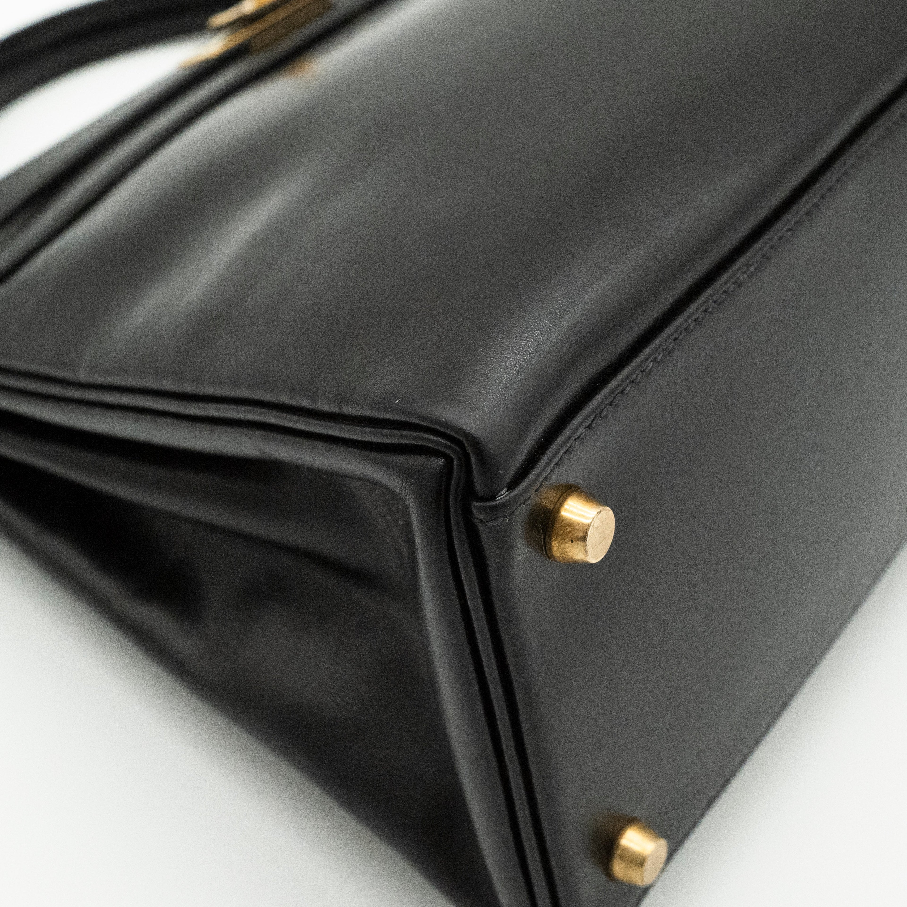 Hermès Vintage Noir Box Calf Kelly 32 Retourné Gold Hardware 1993