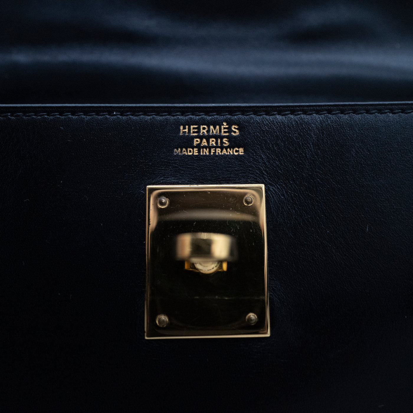 Hermès Vintage Noir Box Calf Kelly 32 Retourné Gold Hardware 1993 VIP