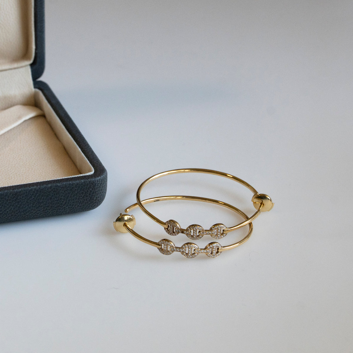 HOORSENBUHS 18K Yellow Gold Hoop Earrings with Diamonds