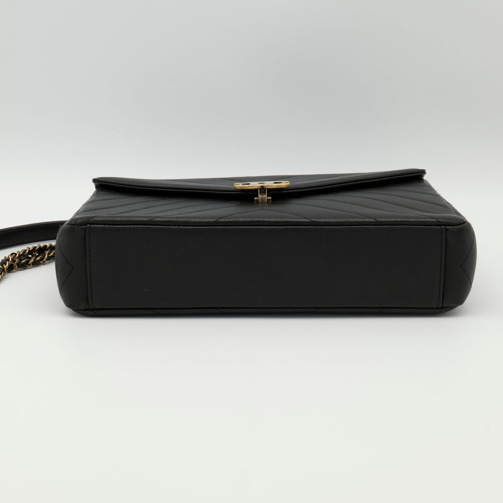 CHANEL Paris-Seoul Coco Envelope Flap Bag