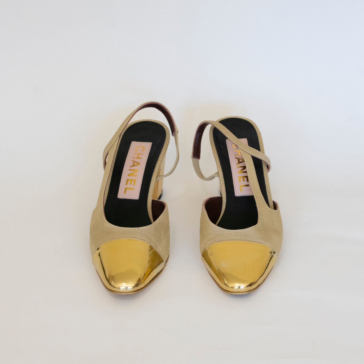 CHANEL Limited Edition Runway Linen and Gold Slingback Pumps EU 36