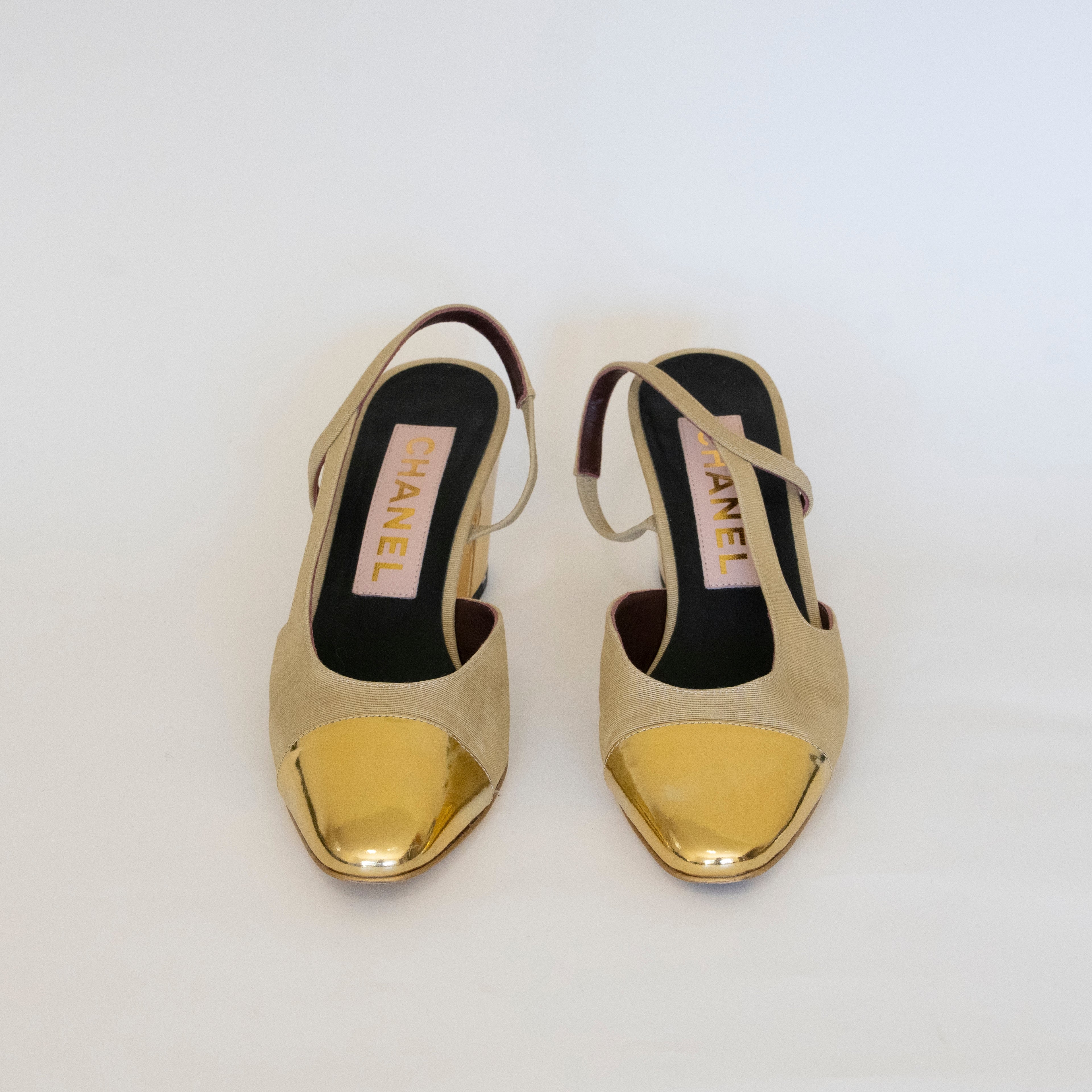 CHANEL Limited Edition Runway Linen and Gold Slingback Pumps EU 36