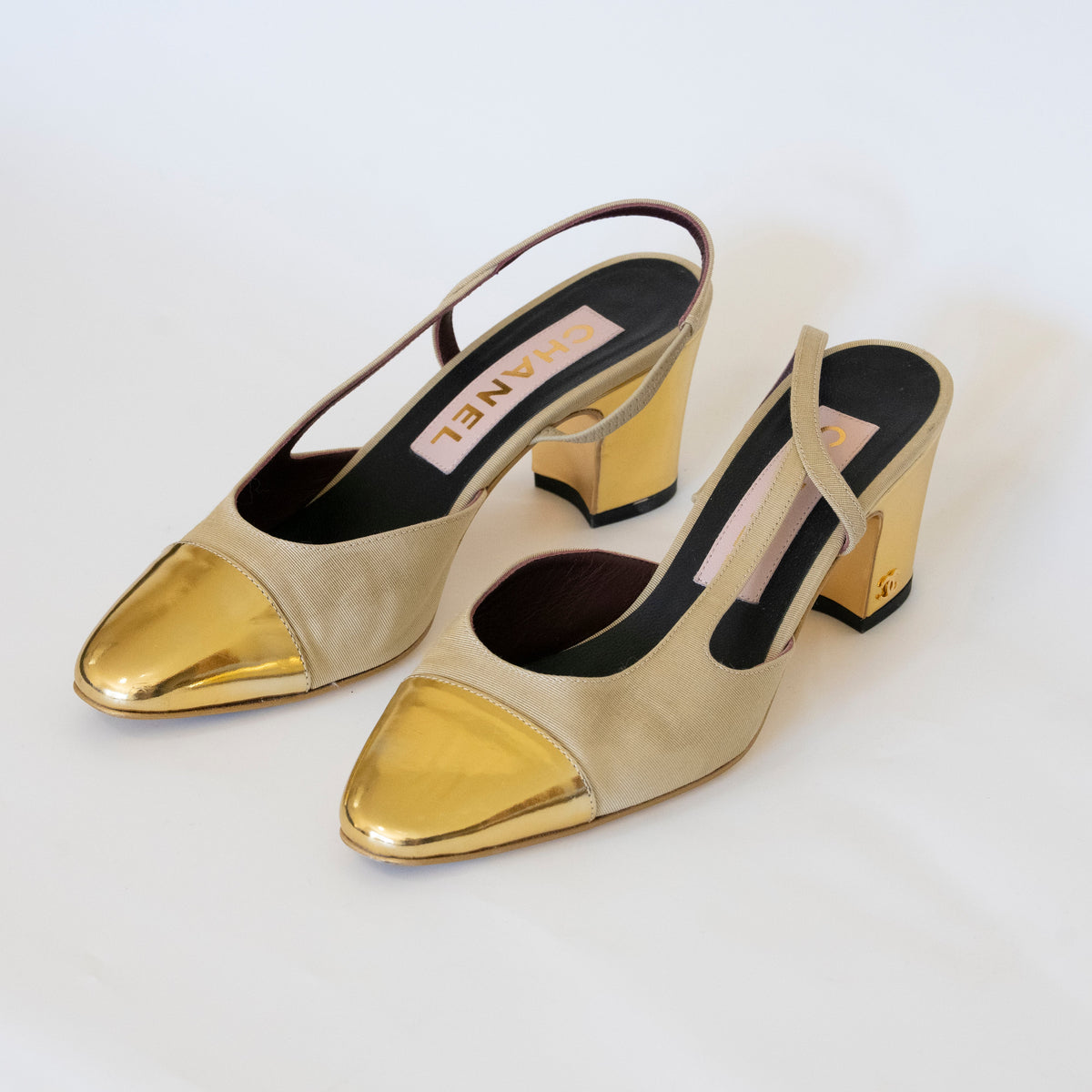 CHANEL Limited Edition Runway Linen and Gold Slingback Pumps EU 36