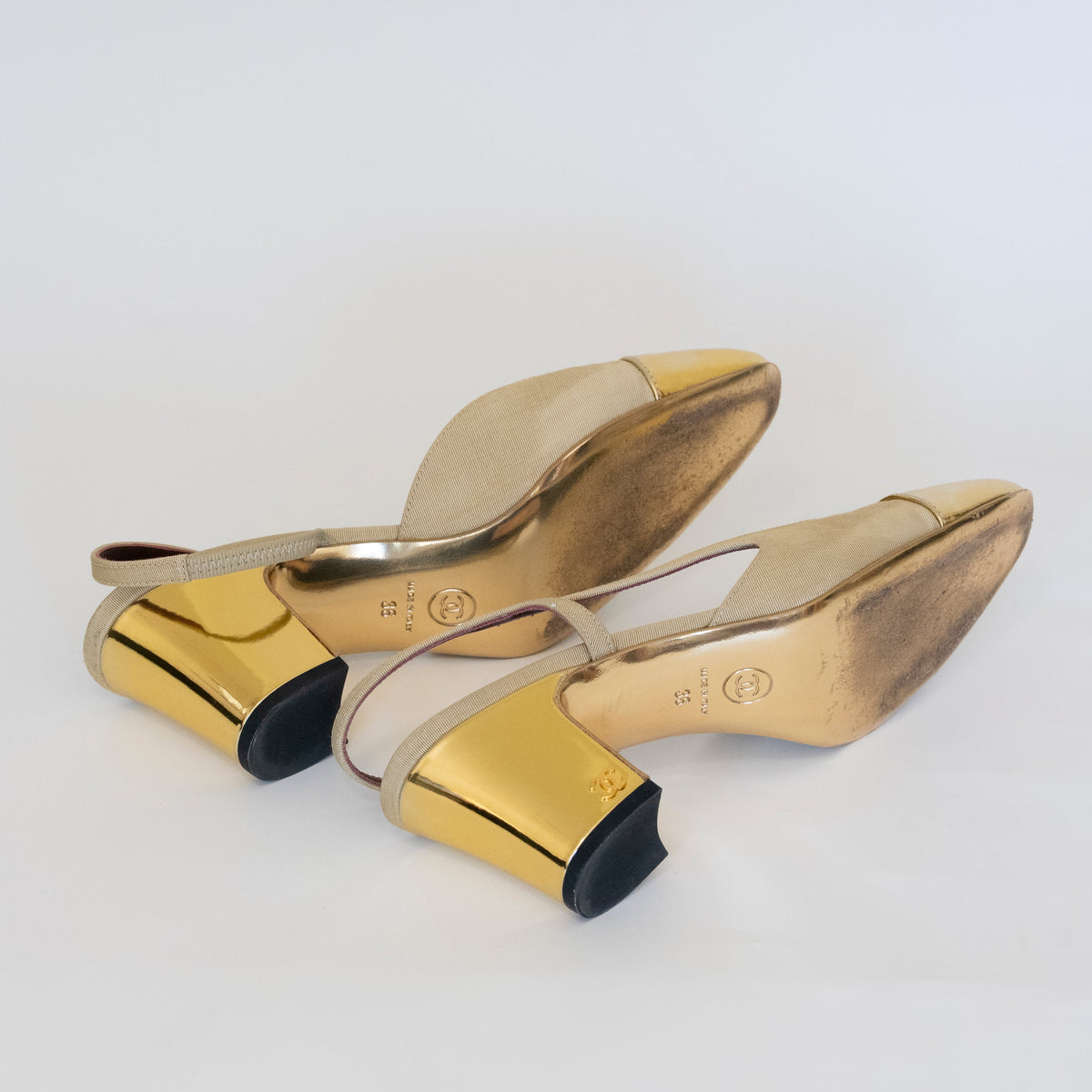 CHANEL Limited Edition Runway Linen and Gold Slingback Pumps EU 36