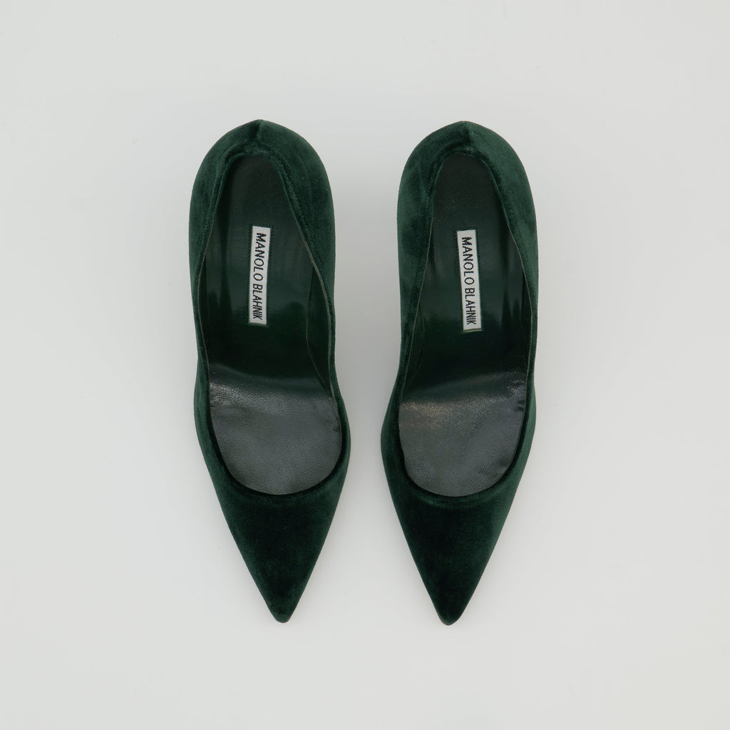 Manolo Blahnik BB 105 Pointed Toe Pumps in Dark Green Velvet Size 36