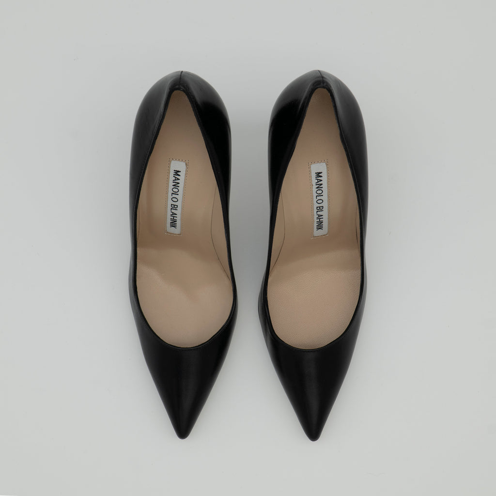 Manolo Blahnik BB 105 Pointed Toe Pumps in Black Smooth Calfskin Size 36