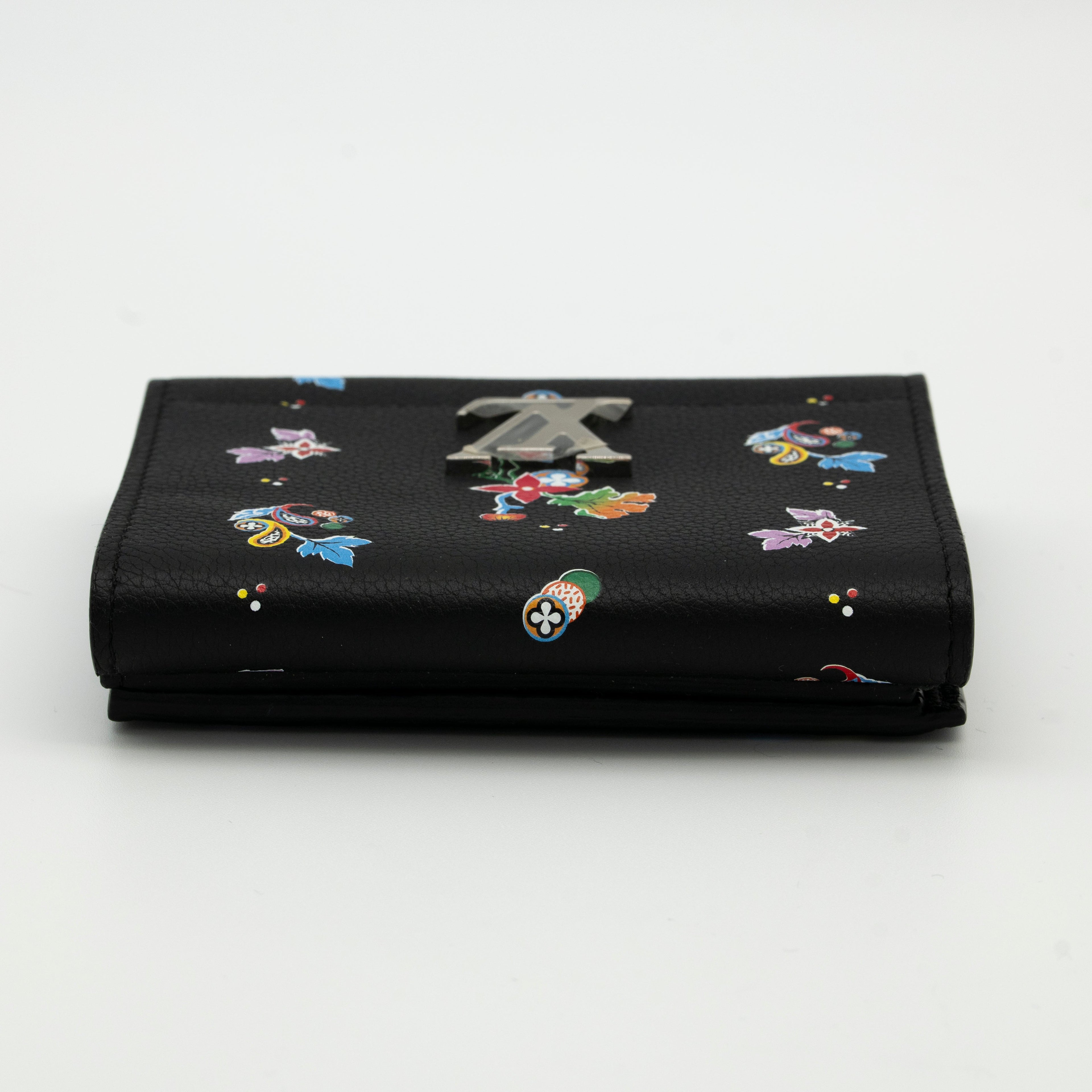 Louis Vuitton Limited Edition Flowers Portefeuille LockMe II Compact Wallet M62081 TA4147