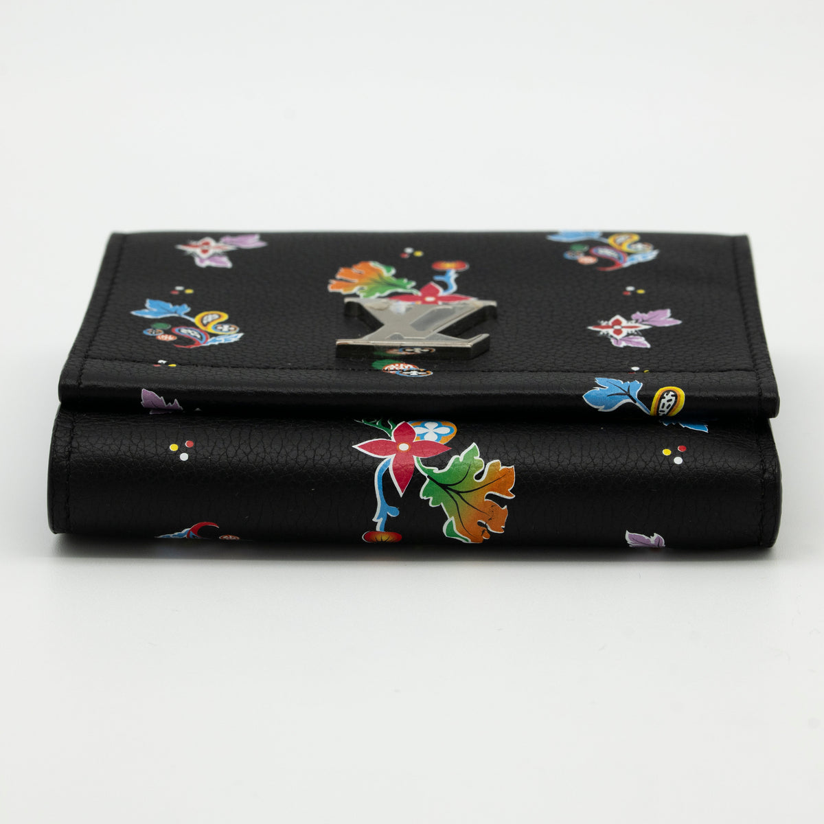 Louis Vuitton Limited Edition Flowers Portefeuille LockMe II Compact Wallet M62081 TA4147