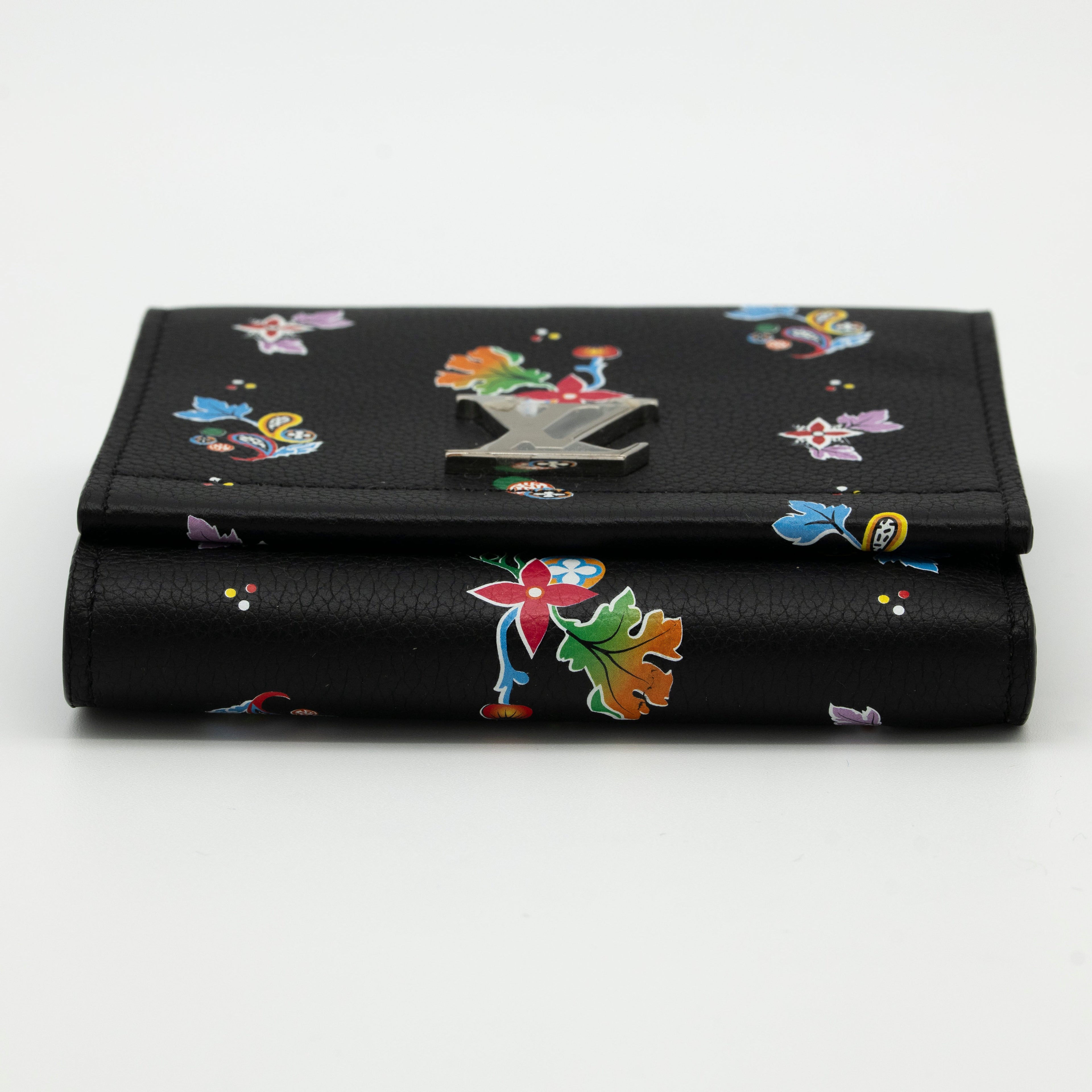 Louis Vuitton Limited Edition Flowers Portefeuille LockMe II Compact Wallet M62081 TA4147