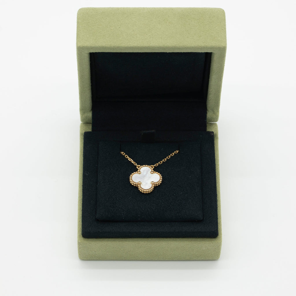Van Cleef & Arpels Mother of Pearl Vintage Alhambra Necklace 18K Yellow Gold Full Set