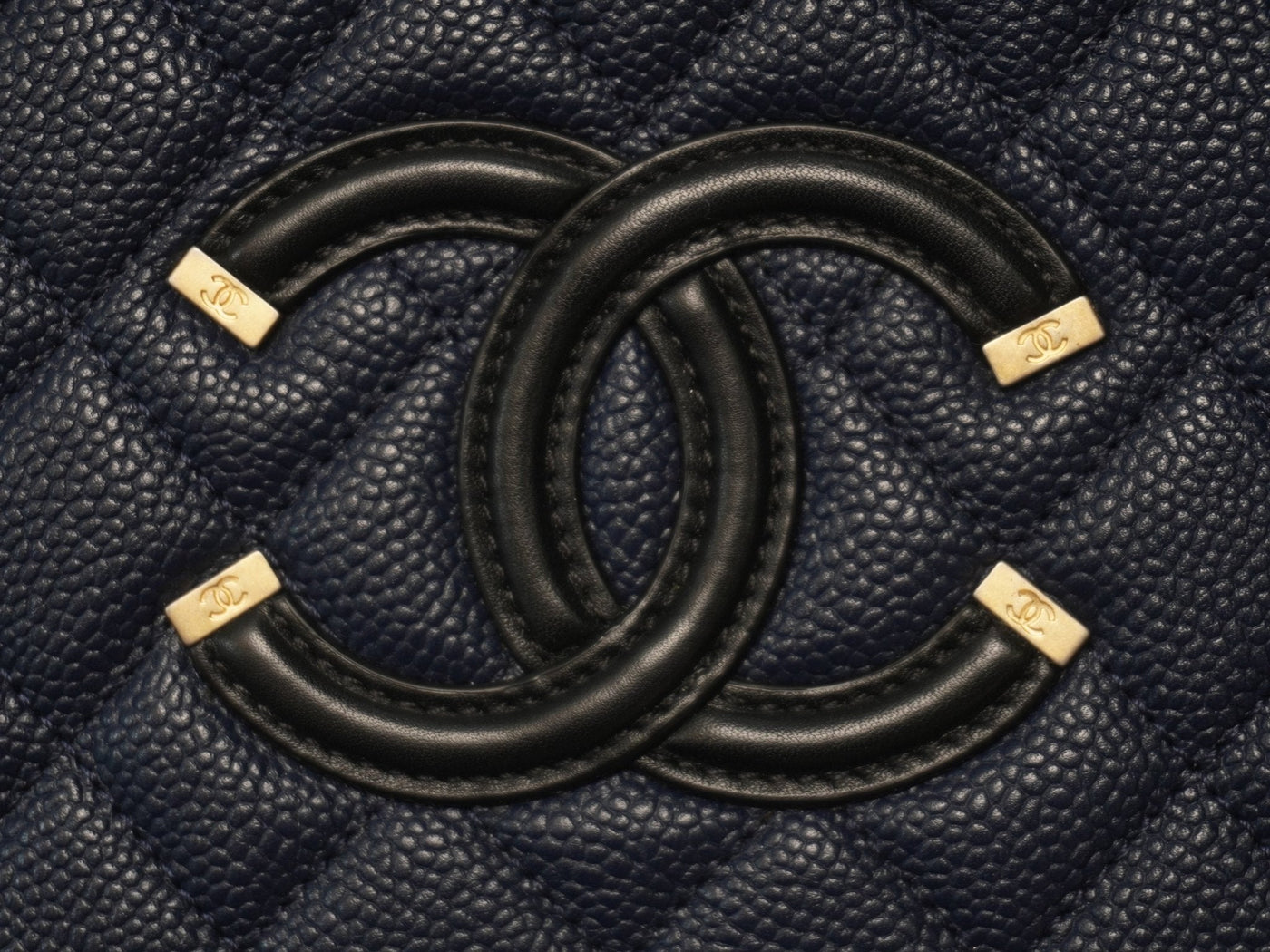CHANEL Medium Filigree Vanity Case Navy/Black A93343 VIP