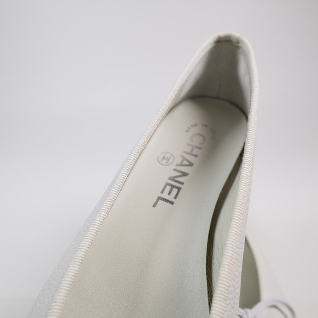 Chanel White Lambskin Red Patent CC Cap Toe Bow Ballet Flats Size 36